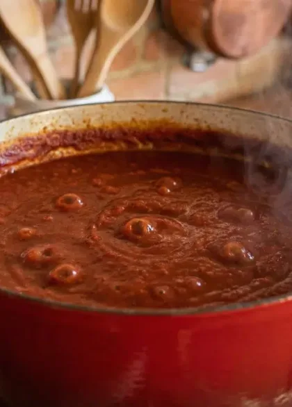 Carnival food in Naples Ragù-Napolitano-pipiare